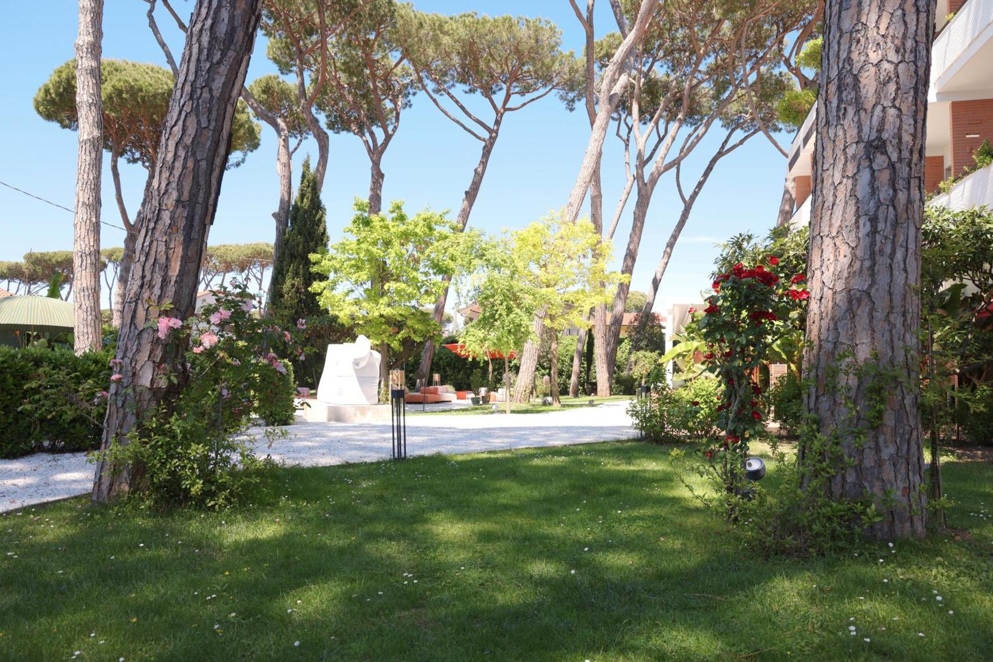 Hotel Le Pleiadi Forte dei Marmi Exterior foto